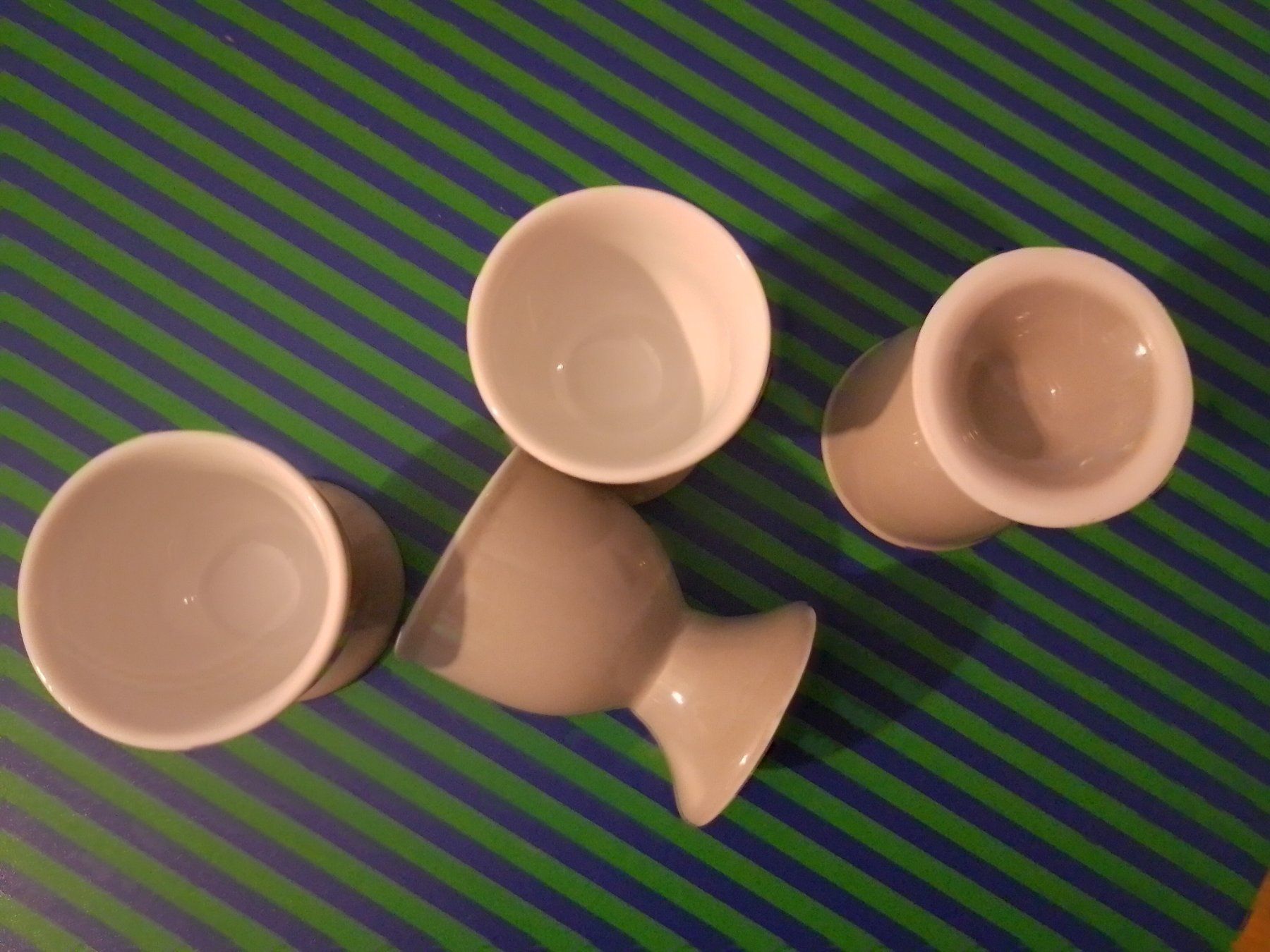 Altre Stoviglie: 4er Set Eierbecher grau, Rössler? zeitloses Design, Top! NW! – Usato da Zürich venduto da 0814 1