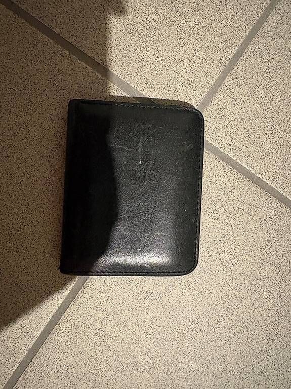 Portefeuilles: Portmonnaie – D'occasion à Niederhasli par log_5ffv