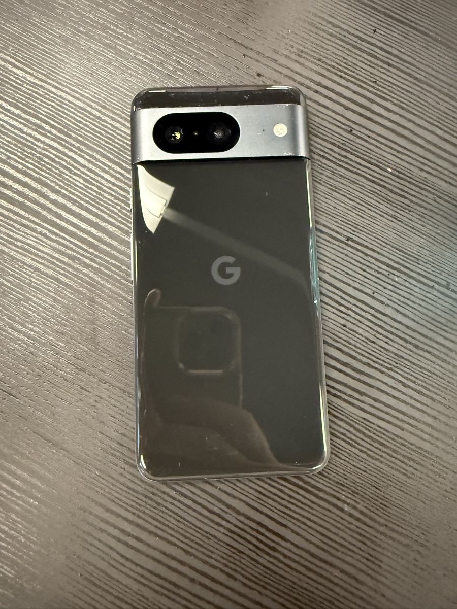 Google Telefoni cellulari / Smartphones: Google Pixel 8 Smartphone – Usato da Rothrist venduto da jr_returns 3