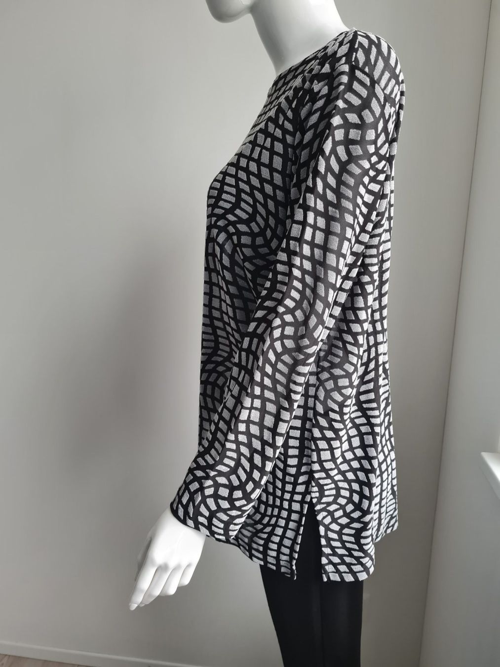 Pullover & Sweatshirts: Shirt – Gebraucht aus Schaffhausen von Catboot01