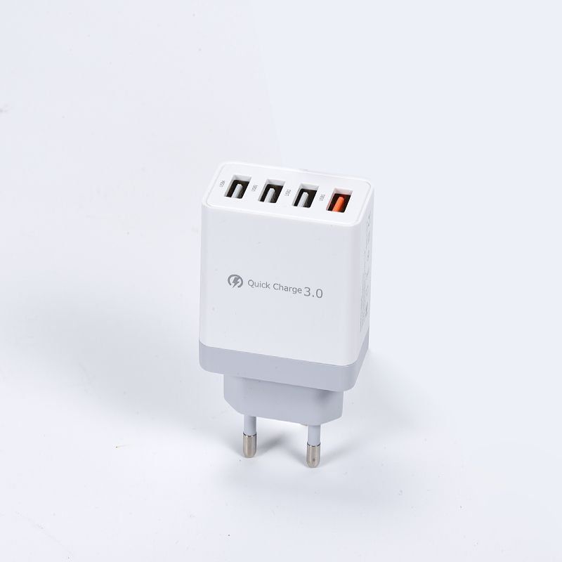 Caricabatterie: USB-Netzteil mit Schnell-Ladefunktion, 4-Port – Nuovo e nell'imballaggio originale da Giubiasco venduto da news-shop 7
