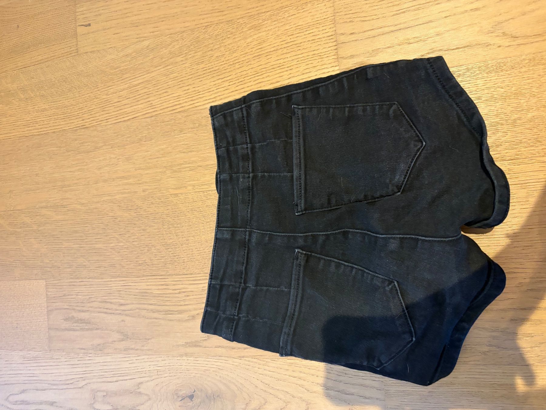 Bershka Pantaloni: Shorts – Usato da Wangen b. Olten venduto da oli_f9b8 1