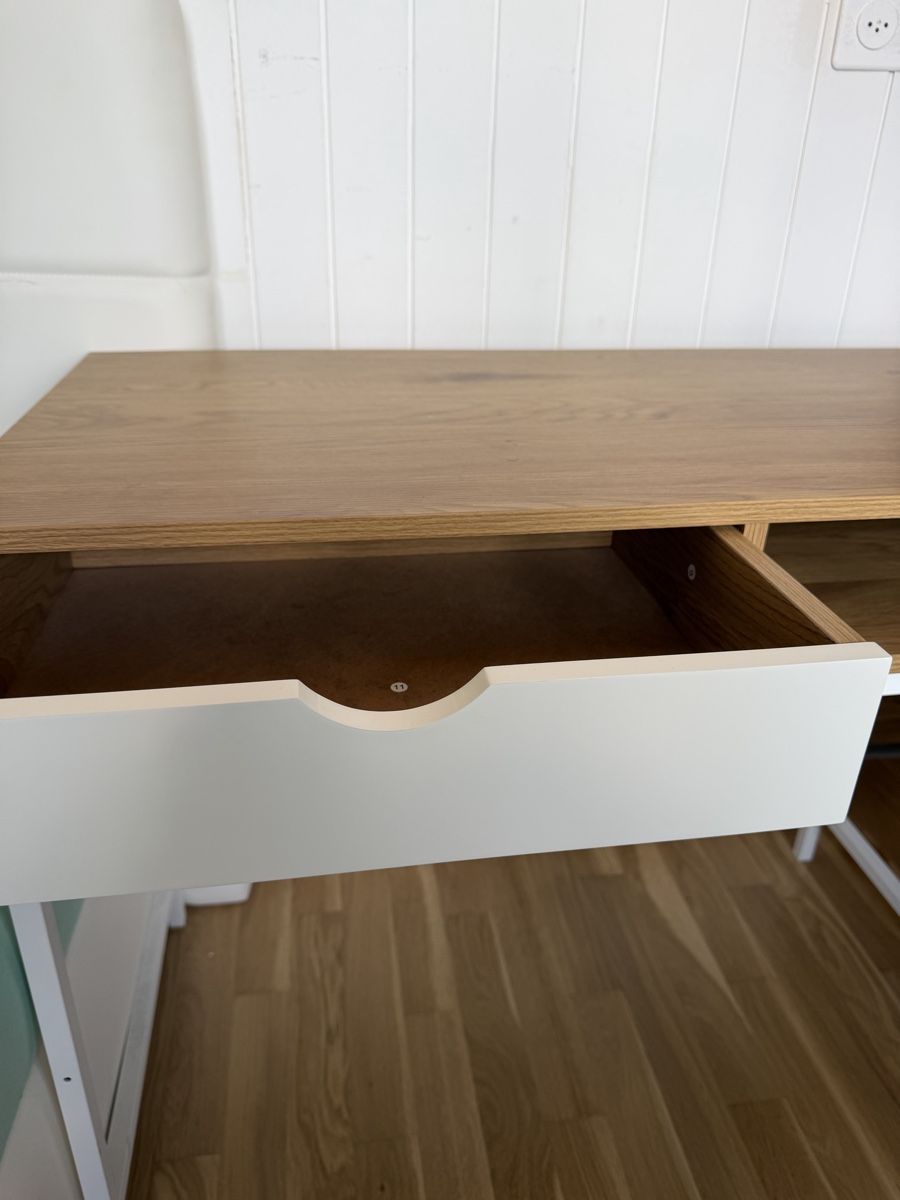 Schreibtische: Bureaux – Neu (gemäss Beschreibung) aus Granges-Marnand von baj_89l9 2