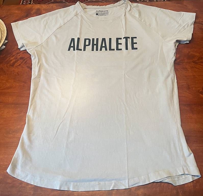 T-shirt: Magliette GymShark  – Usato da Arogno venduto da mat_r8nt 1
