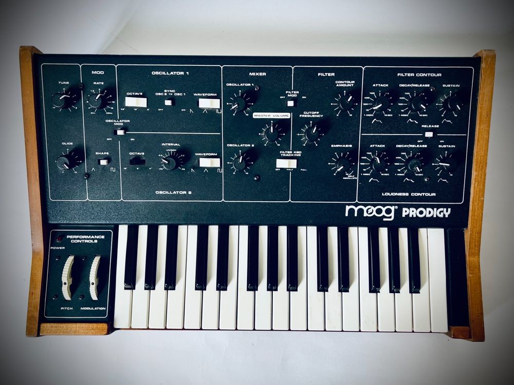Musikinstrumente: Moog Prodigy Analogsynthesizer - Vintage Rarität. – Gebraucht aus Bern von helloliptek 3