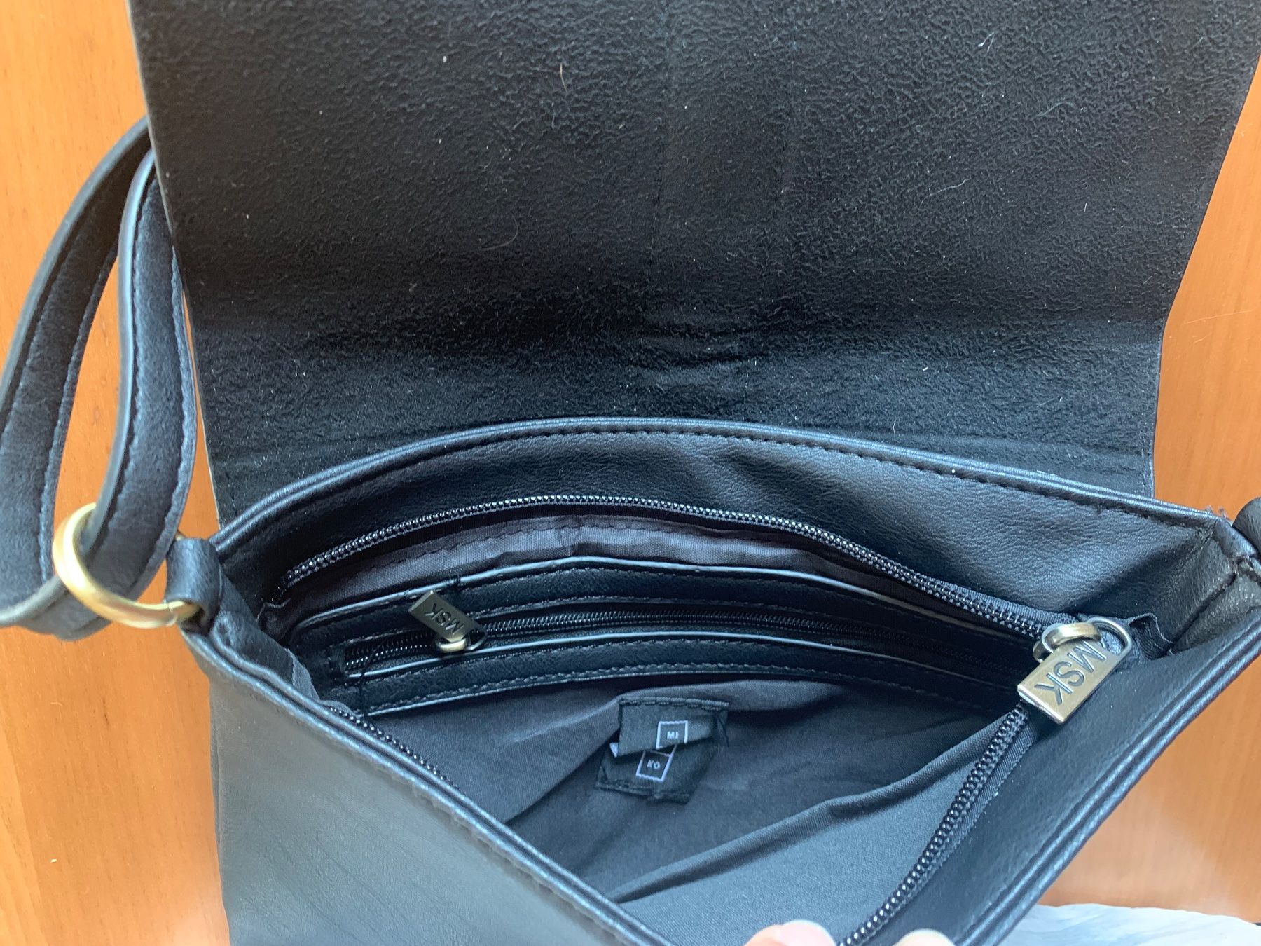 Borse da donna: Handtasche schwarz – Usato da Wetzikon ZH venduto da jol_6cb8 2