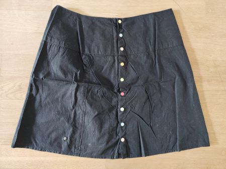 THOKK THOKK Rock schwarz mit bunten Druckknöpfen Grösse M