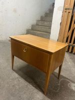 Mid-Century Holz Vintage Klappfach/Kommode - guter Zustand
