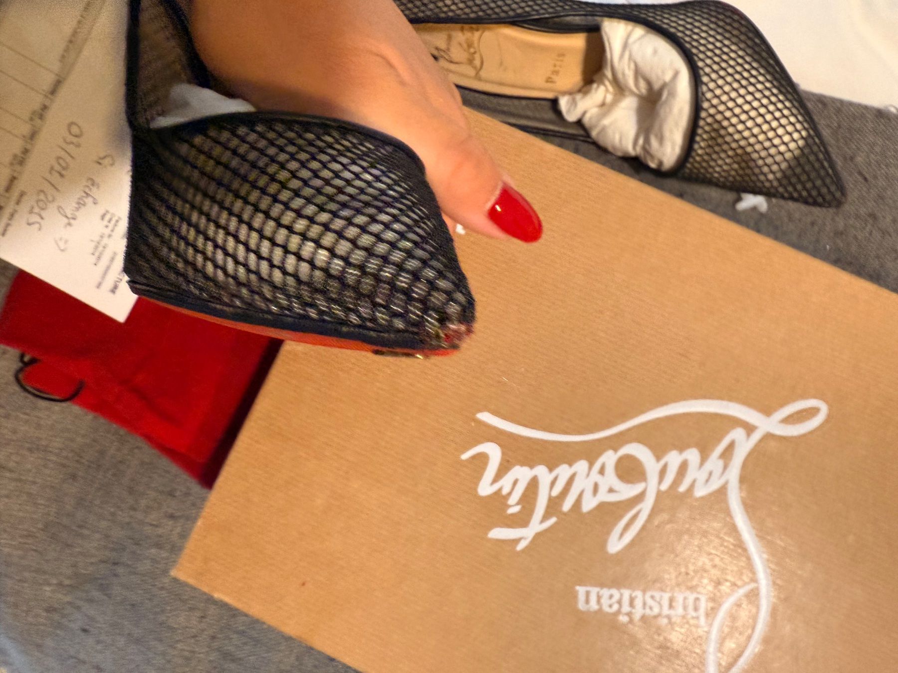 Christian Louboutin Damenschuhe: Louboutin noir à résille – Gebraucht aus Genève von Rachelp13 2