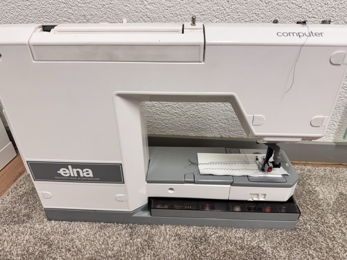 Elna Machines à coudre: Elna 5000 Computer Nähmaschine – Défectueux à Stäfa par snoopyche 1