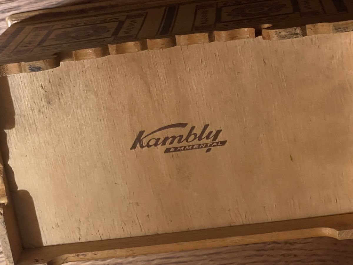 Barattoli: Antike Schatulle aus Holz - Kambly Emmental – Usato da Zuerich venduto da Dorsi 7
