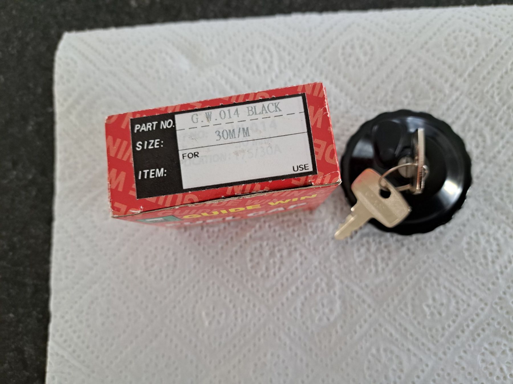 Mofa-Ersatzteile: Tankdeckel 30mm Black – Neu und originalverpackt aus Boswil von Mriesen 3