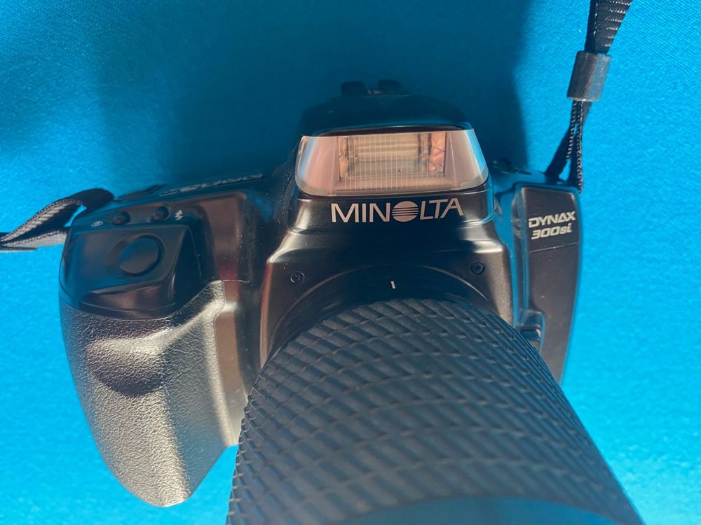 Minolta Fotocamera: Minolta Dynax 300si - Analoge Spiegelreflexkamera – Usato da Küttigen venduto da Andyli 1