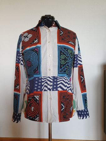 Farbige Damenbluse, Gr. 38-40