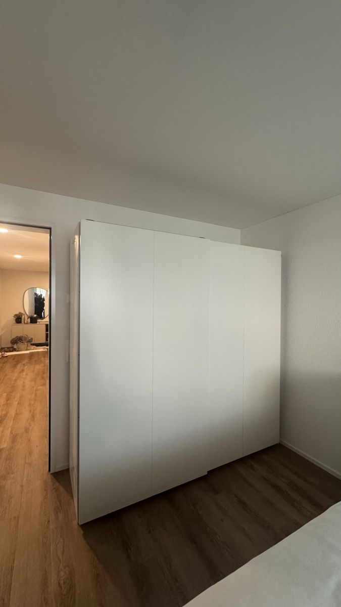 Armoires: GRATIS Ikea Schrank – D'occasion à Lachen SZ par pfingstroseMN