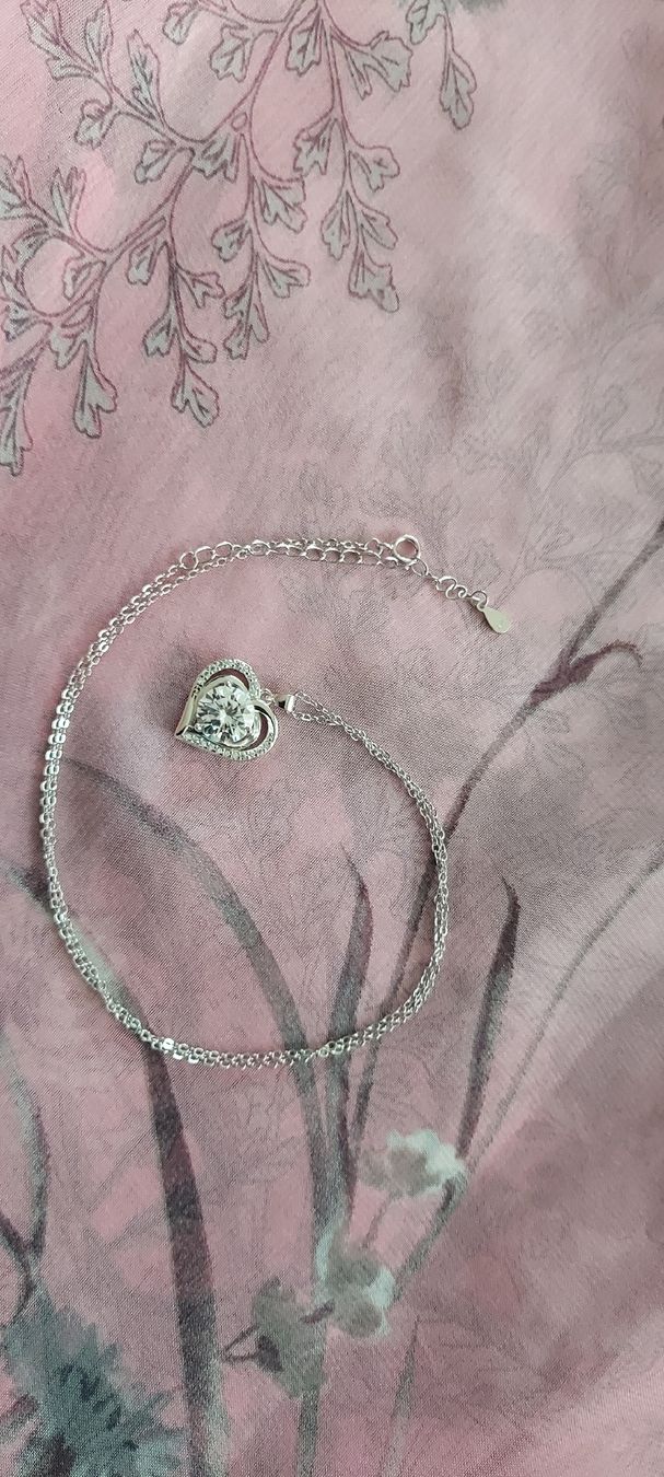 Ketten: Silberkette mit Herzanhänger,  3ct Moissanite – Neu (gemäss Beschreibung) aus Ettenhausen TG von CH2300 1