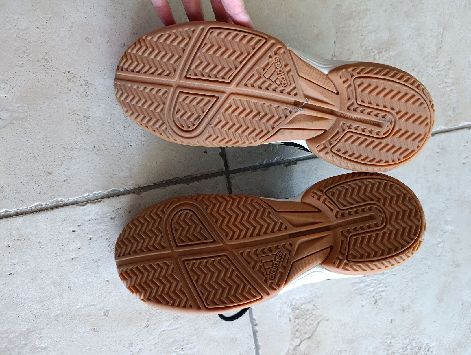 Adidas Herrenschuhe: BASKETS DE SPORT ADIDAS 38 2/3 – Gebraucht aus Sierre von shirley04 3