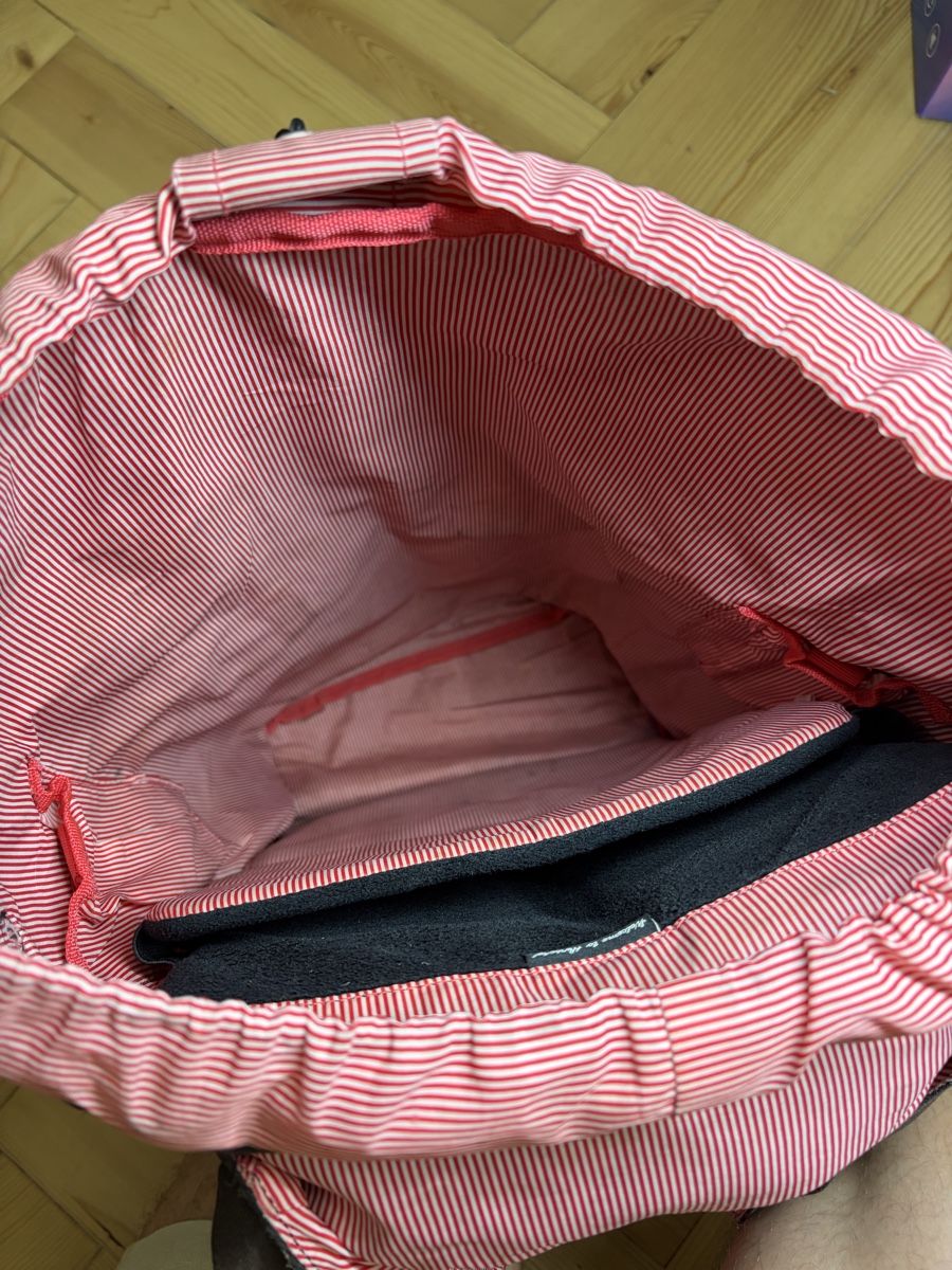 Sacs à dos: Herschel Backpack in used condition – D'occasion à Zürich par jme_7fbb 2