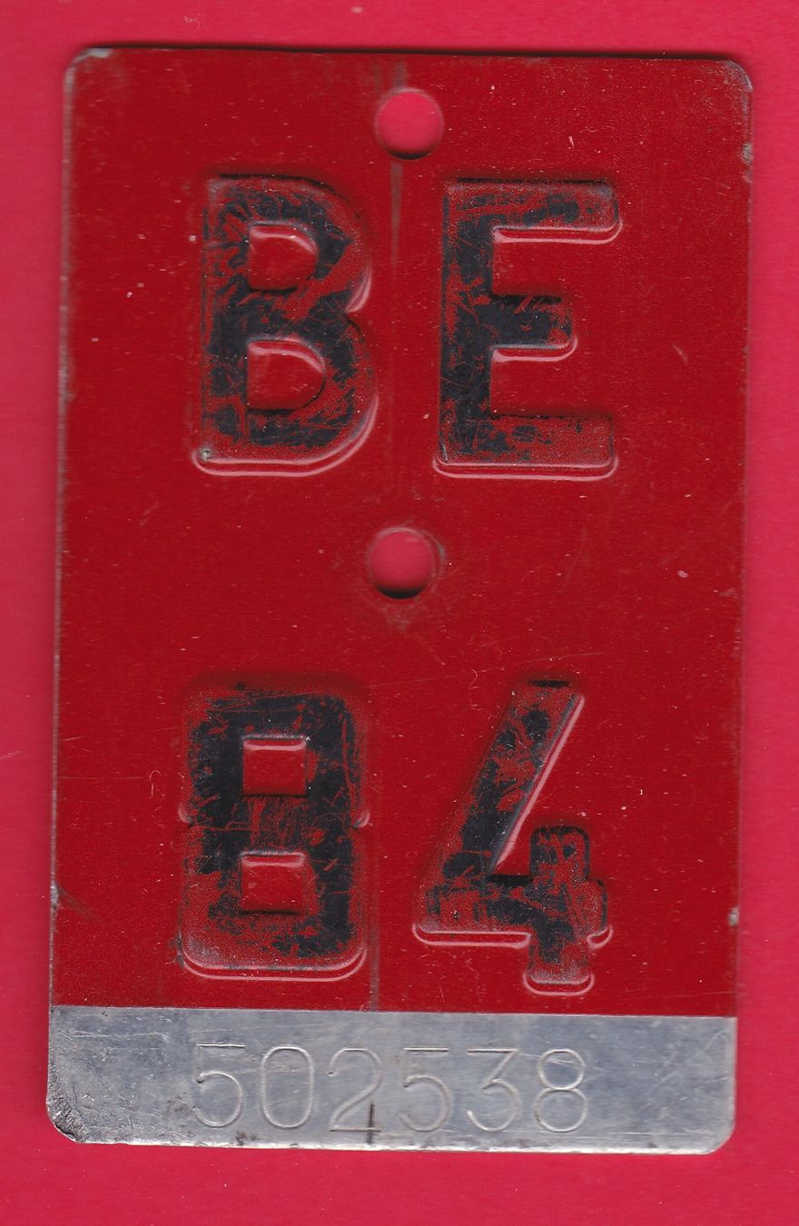 Schilder: VELONUMMER / FAHRRADSCHILD BE 84 – Gebraucht aus Oberrieden von Gebirgsstelze