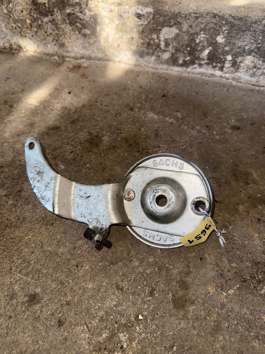Sachs Pièces pour mobylette: Sachs Mofa Bremsankerplatte – D'occasion à Fahrni b. Thun par berger_tuning34