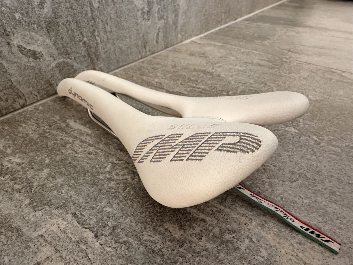 Pièces détachées: Selle SMP Dynamic Sattel - Weiss – D'occasion à Wabern par mrdel 6