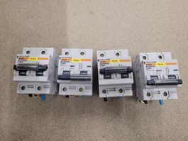 Merlin Gerin Automat NC100LH C10A, multi 9, 4 Stück