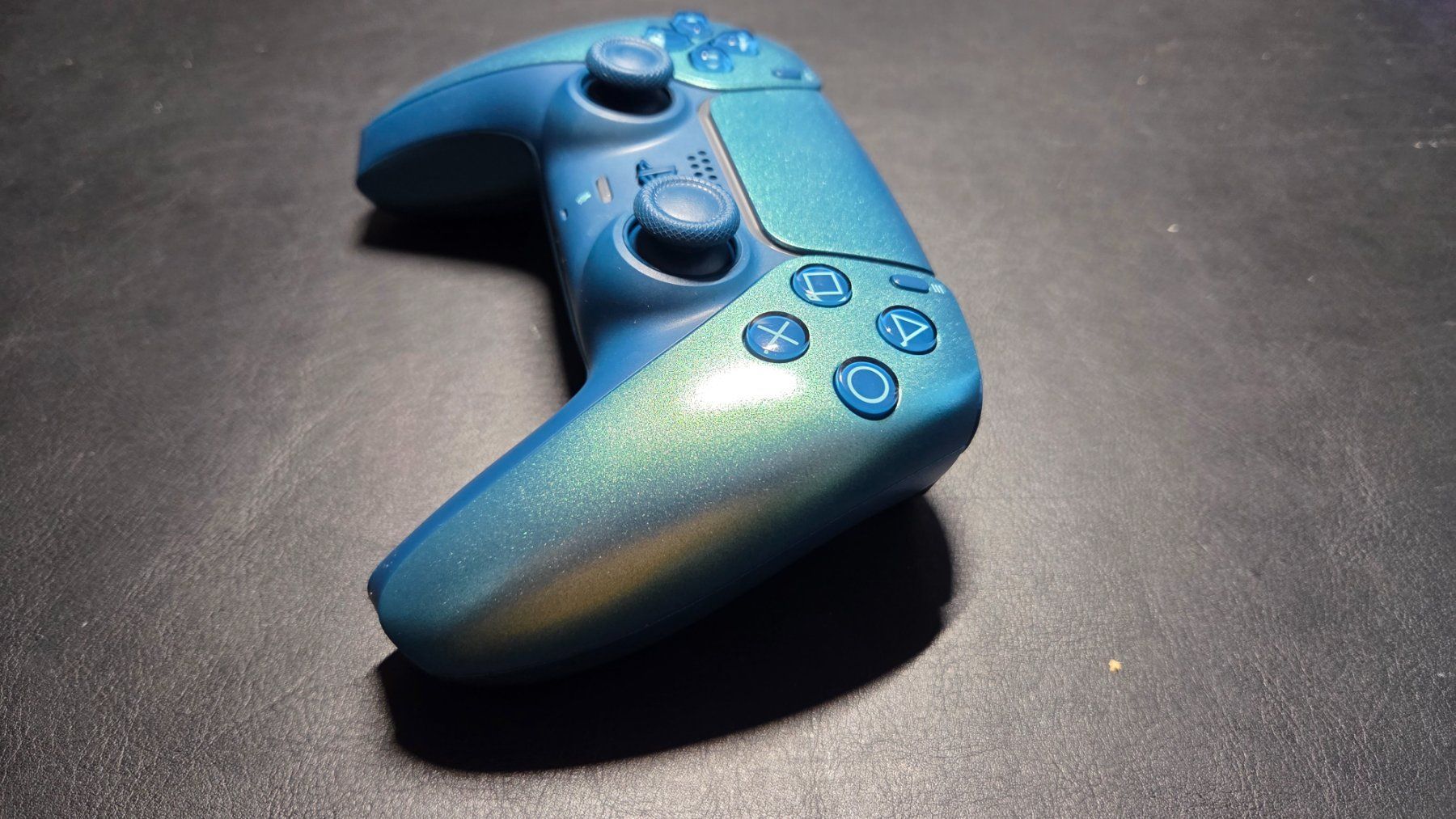 Sony Controller: Ps5 Controller mit Hall Effect Joystick. Neuste Version. – Nuovo (secondo la descrizione) da Suhr venduto da Afterburner84 2