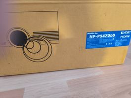 NEC NP-P547UL Projektor neu und originalverpackt