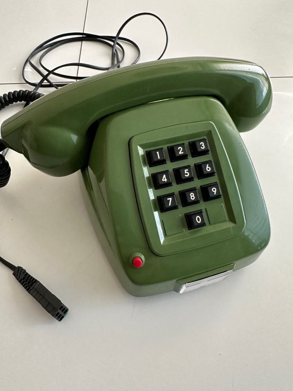 Telefone: Froschgrünes Tischtelefon – Gebraucht aus wangen von