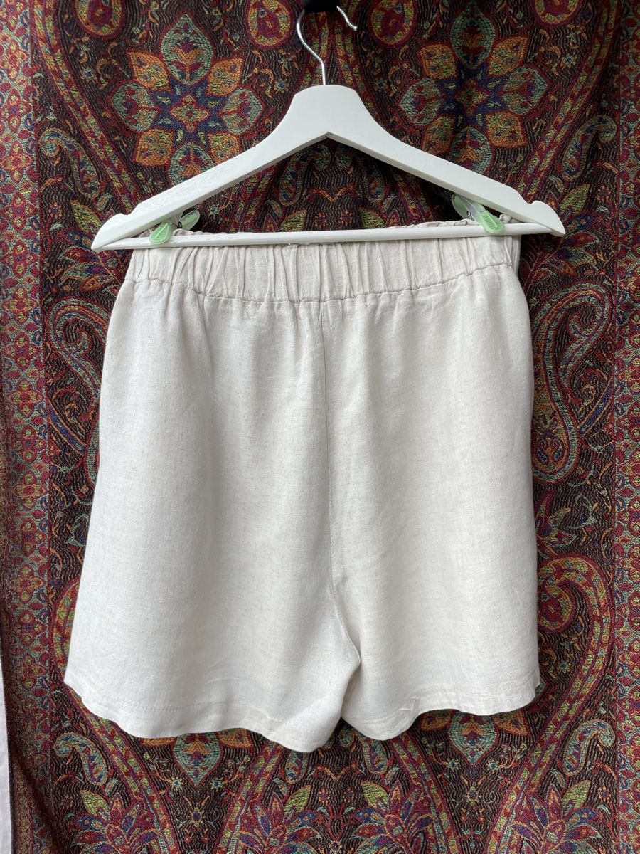 Pantaloni: Leinenhose kurz in beige – Usato da Horw venduto da r.jokiel 1