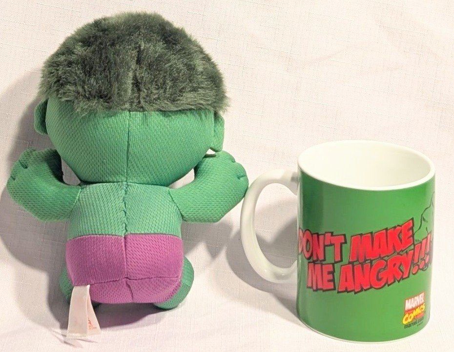 Marvel Giocattoli: HULK Marvel - Plüsch Figur und Tasse – Nuovo (secondo la descrizione) da Wängi venduto da ABIZONE-86 1