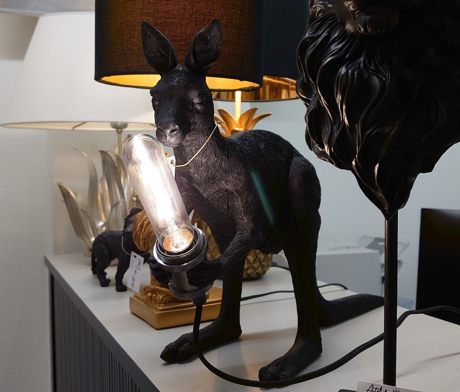 Lampade: Känguru Lampe matt Schwarz – Nuovo e nell'imballaggio originale da Schaffhausen venduto da AtelierPudesco