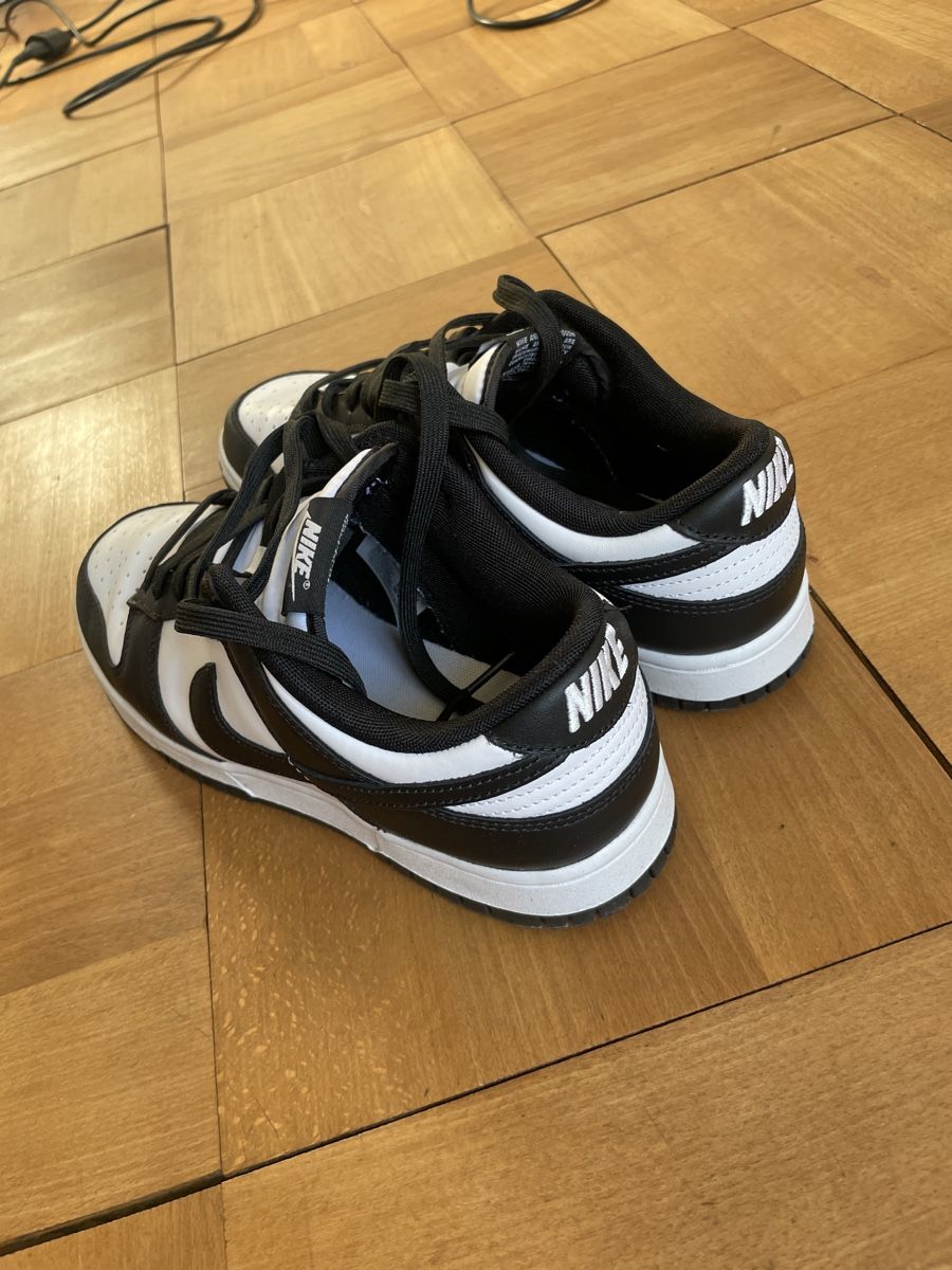 Nike Herrenschuhe: Nike Dunk Low panda retro 42.5 – Neu (gemäss Beschreibung) aus Solothurn von philippe_wehrli 1