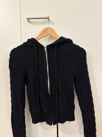 Neue schwarze Strickjacke Grösse S