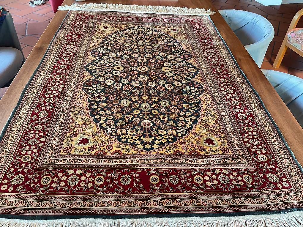 Tapis: Tappeto pura seta – D'occasion à Gudo par ele_7h2r