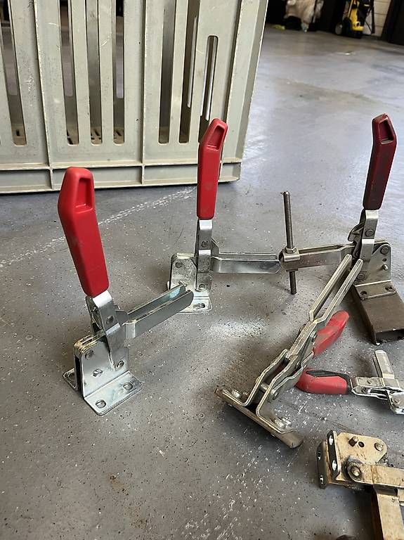 Alle Werkzeuge: Posten Spannzwingen / Kniehebelspanner / Schnellspanner – Gebraucht aus Altnau von stormridermc 1
