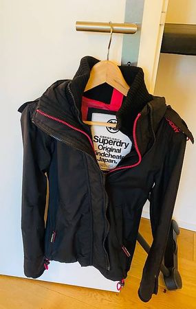 Superdry Windjacke schwarz zu verkaufen