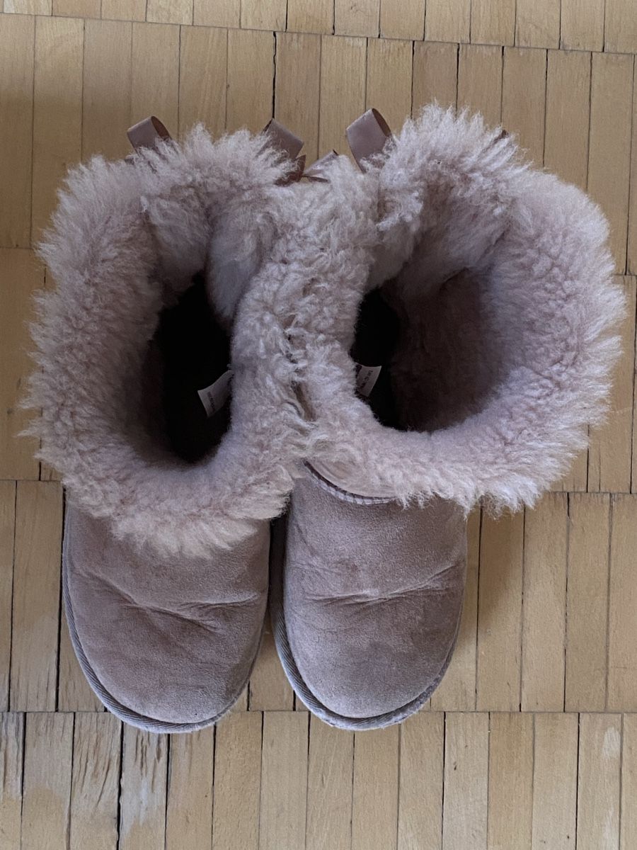 Ugg Chaussures filles: UGG Boots Rosa Gr 35 – D'occasion à Pfäffikon SZ par kohlie 2