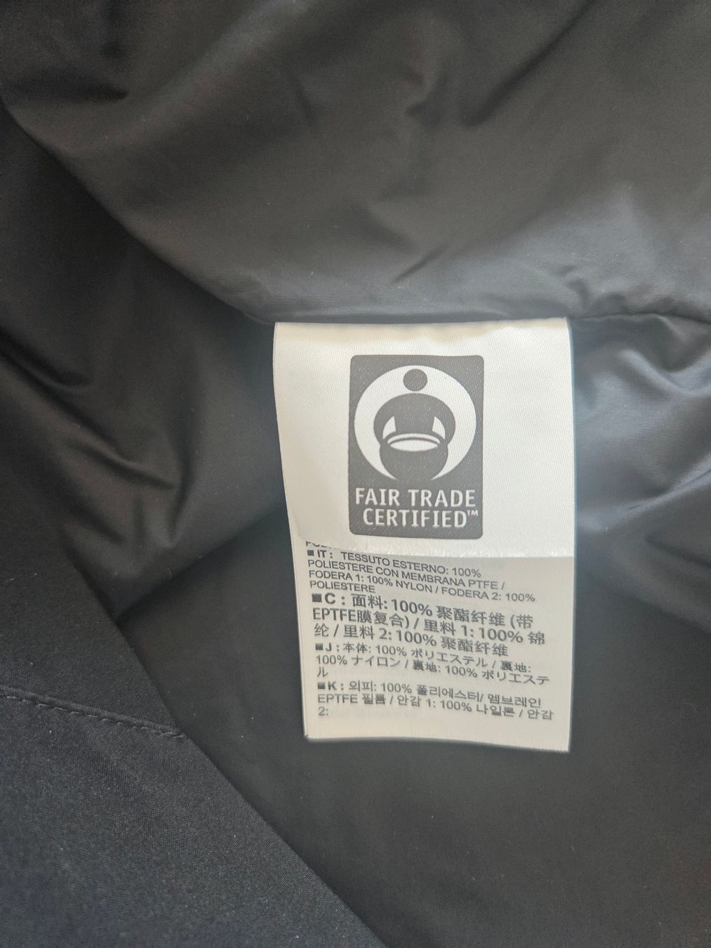 Arcteryx Mäntel: Regenmantel von Arc'teryx schwarz – Gebraucht aus Oberrieden von Smart570 8