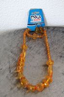 Neu, eine Kette, ein Armband, ein paar Ohrhänger
