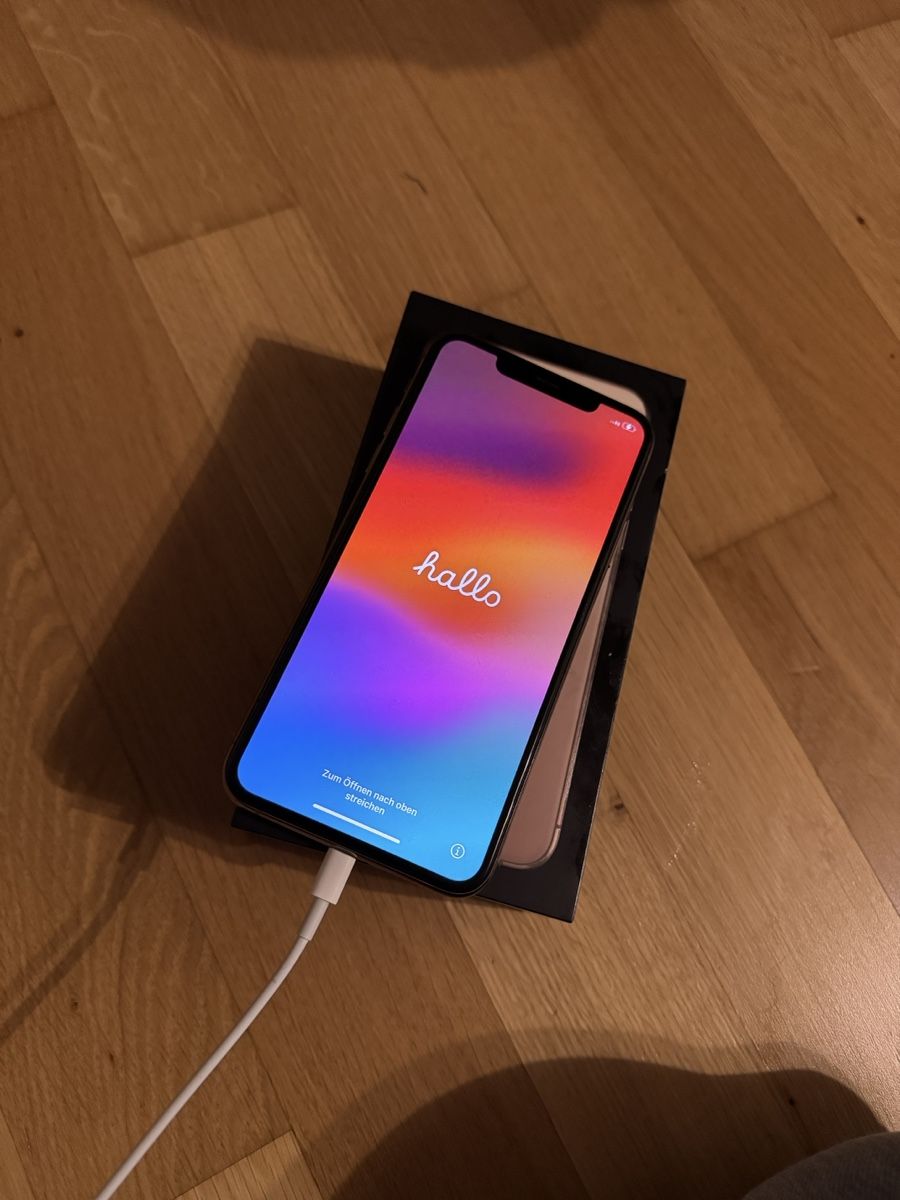 Apple Telefoni cellulari / Smartphones: iPhone 11 Pro Max Gold 64GB – Usato da Münchwilen AG venduto da mrs_sasi