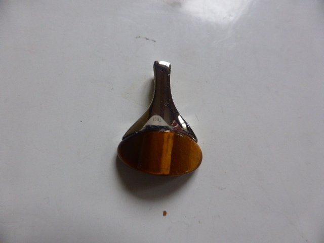 Anhänger: Anhänger,elegant mit braunem Stein,Stempel 800 SP – Gebraucht aus Lausen von liesfisch