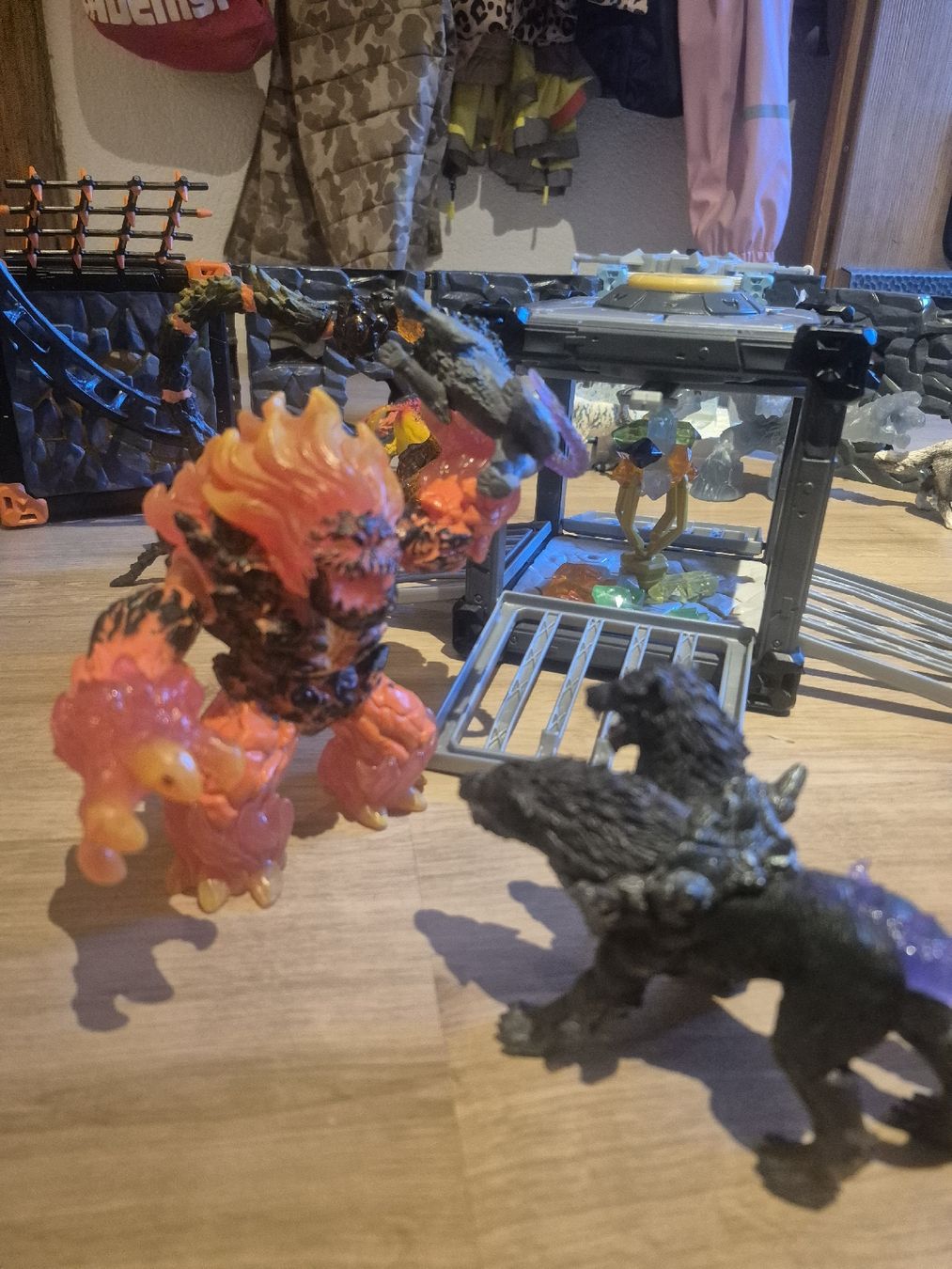 Schleich Giocattoli: Schleich ELDRADOR CREATURES XXL Komplettset mit ca. 10 Figur – Usato da Kirchlindach venduto da Proticle 2