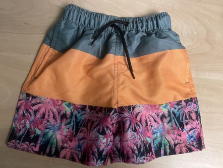 Coole neue Badehose mit Palmenmuster, Gr.110🌴😎