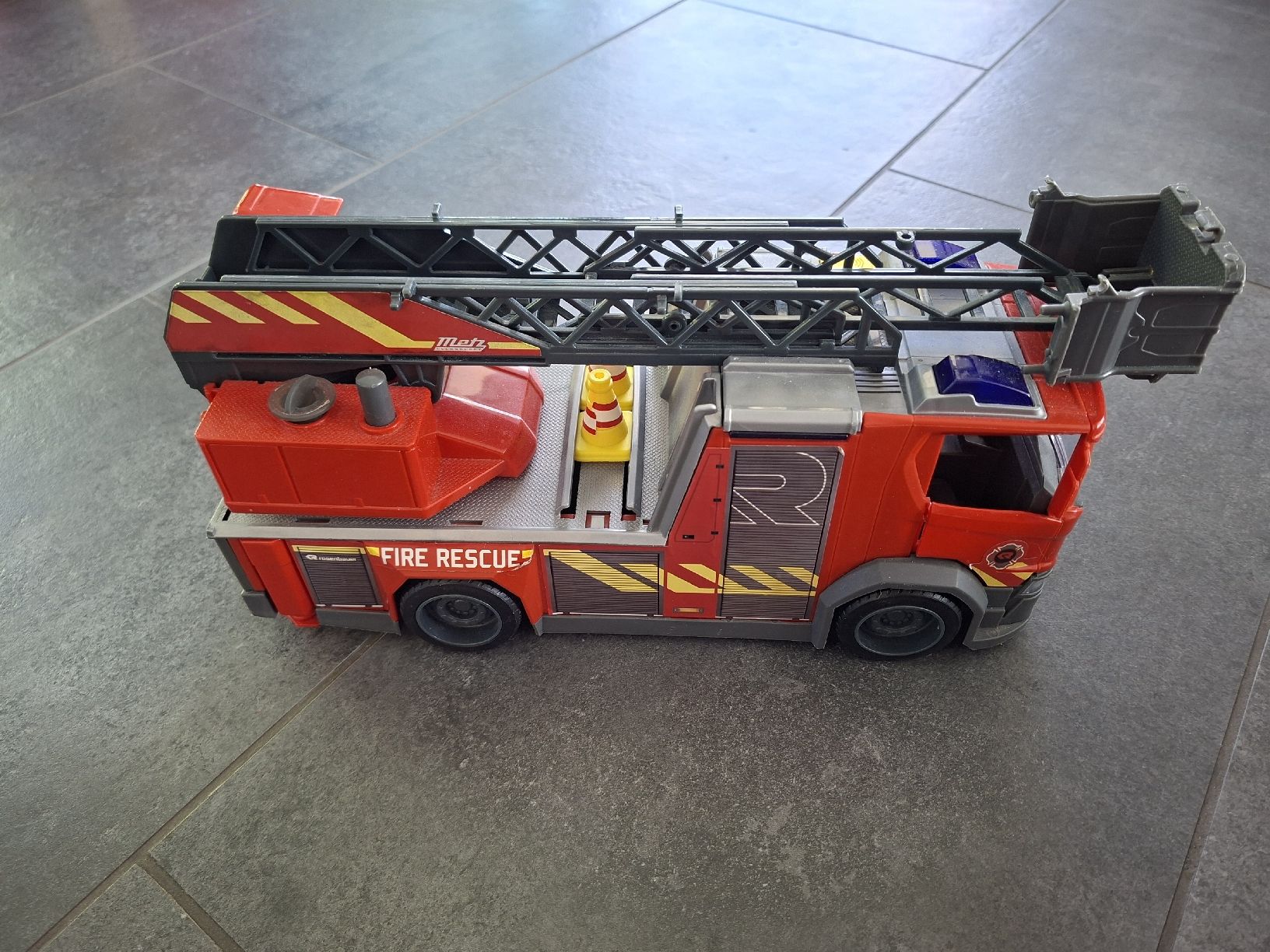 Dickie Toys Giocattoli: 3er Set Spielfahrzeuge – Usato da Biezwil venduto da Haberli01 1