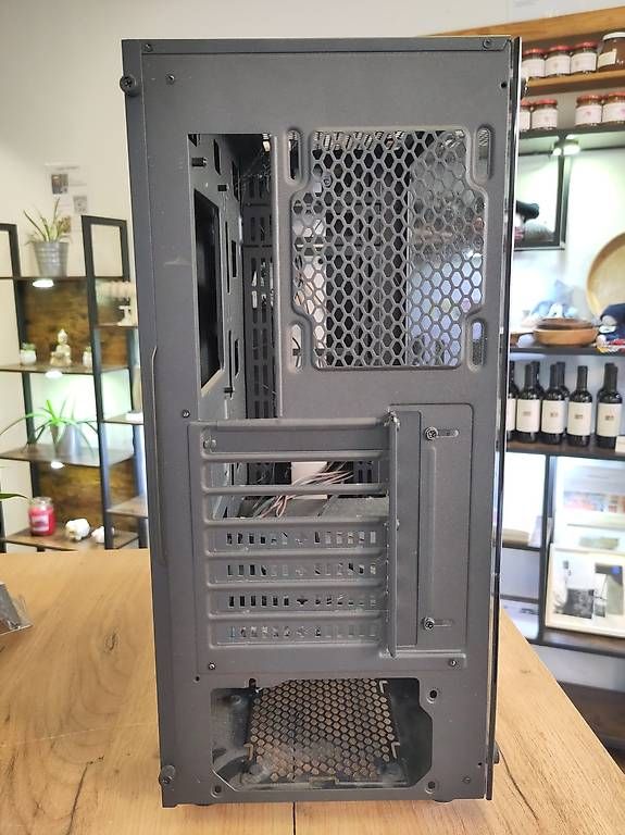 Custodie: PC case (Gehäuse) per gamer – Usato da Novaggio venduto da GreenWebSolutions 5