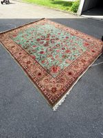 Orientalischer handgeknüpfter Teppich 275 × 360 cm  