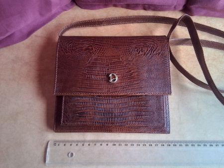 Elegante Ledertasche Kroko-Optik Handtasche neuwertig