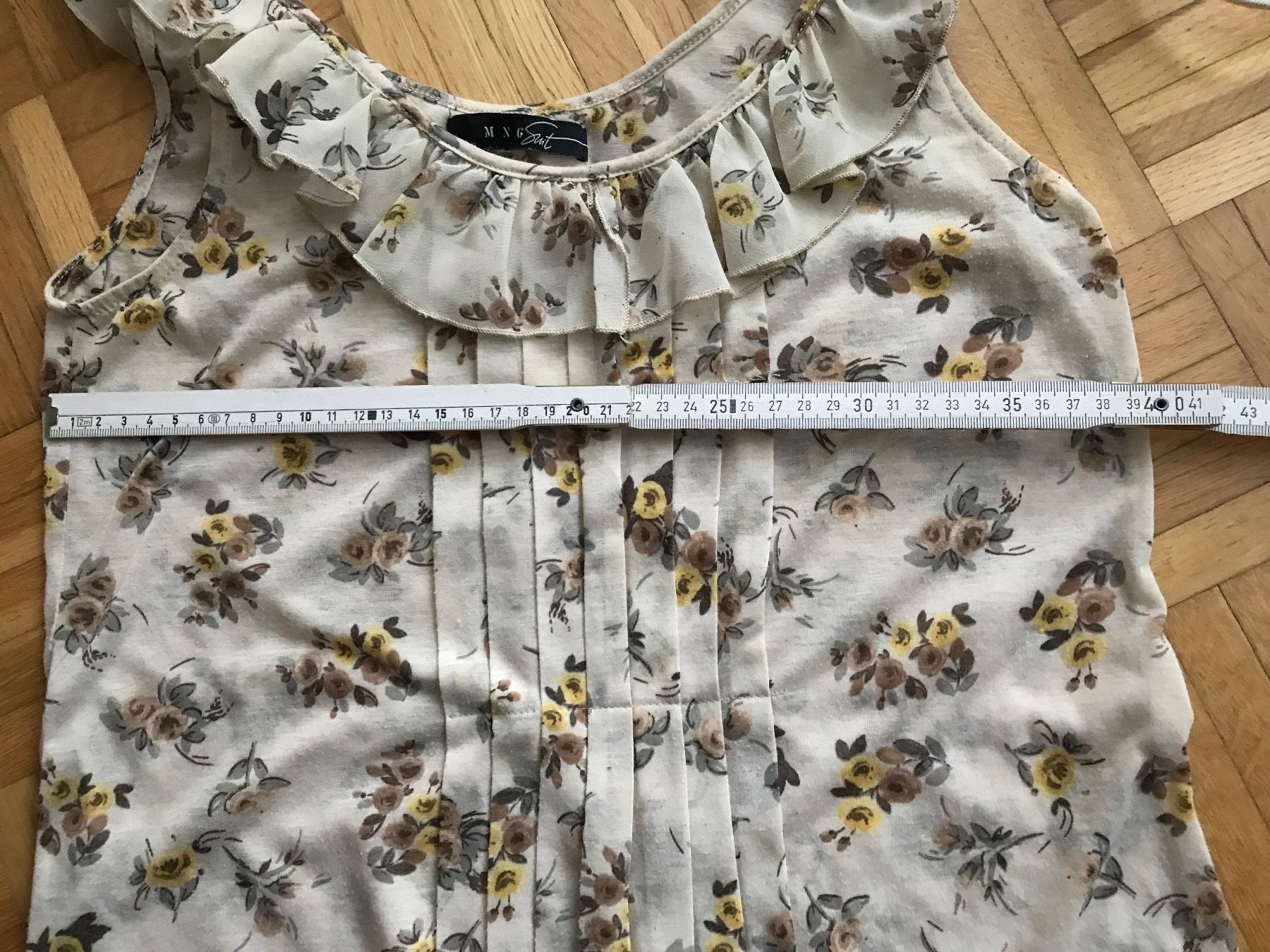 Mango Top: Top von Mango ca Grösse M - Porto 1.40 – Usato da Emmenbrücke venduto da Hathor123 2