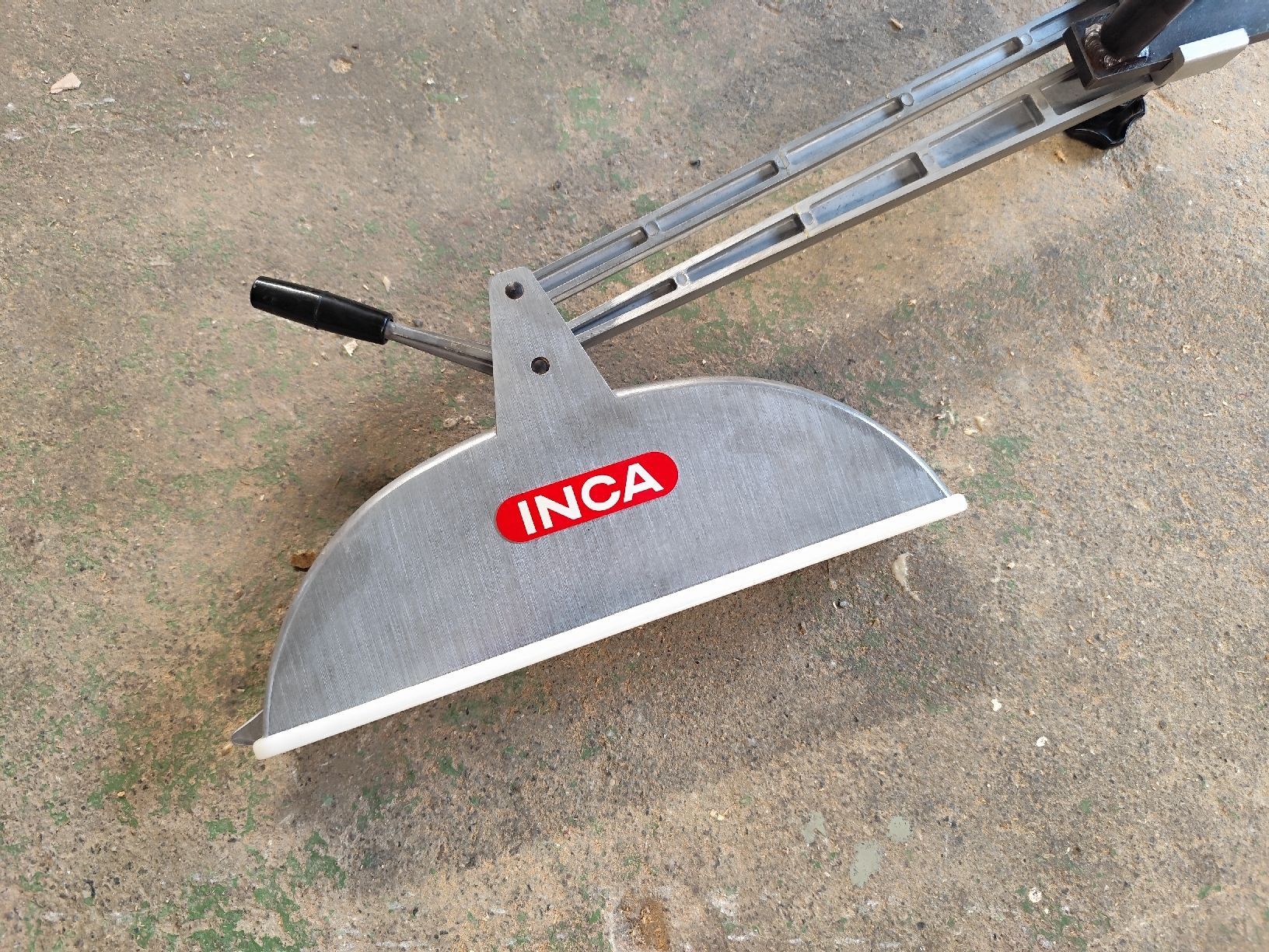 Inca Sägen: INCA Schutzhaube – Gebraucht aus Hellbühl von 30R_R30 1